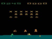 une photo d'Ã©cran de Space Invaders sur Atari 2600